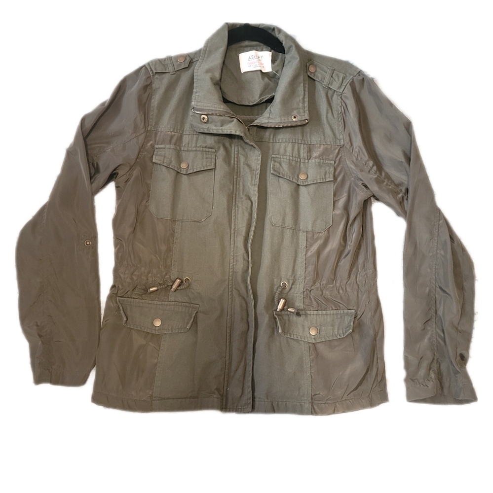 Ashley International 26 Utility Collection